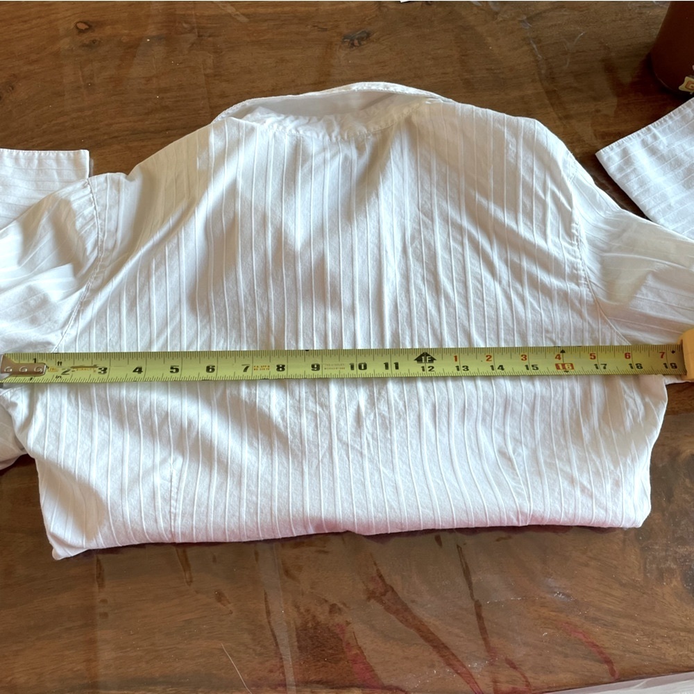 Embroidered beautiful shirt - Picture 7 of 8